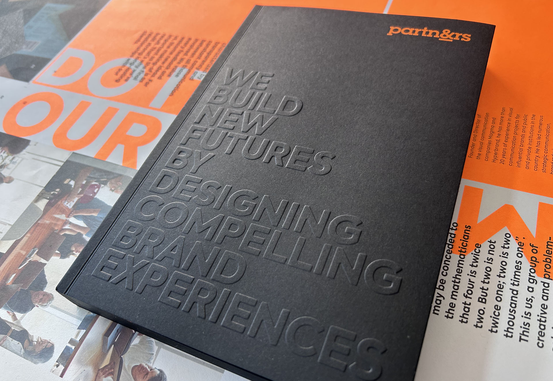 libro de partners branding diseño de marca